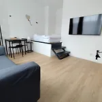 Post 120 Praga