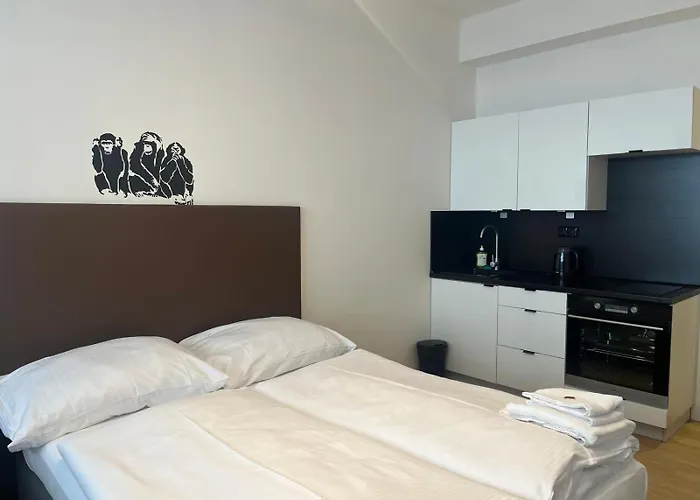 Post 120 4* プラハ