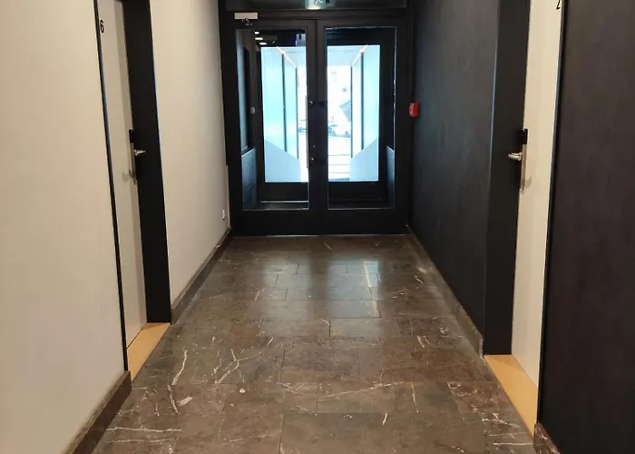 Post 120 ホテル プラハ